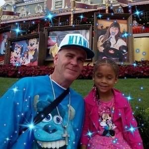 Meet your Posher, Gregory